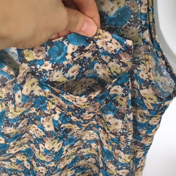 FAITH AND JOY Blue Floral Sleeveless Blouse XS - Picture 6 of 9